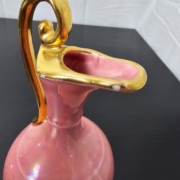 Vintage Ceramic Pitcher Vase 8.5" Pink Warranted 22 KT Gold Trim Mid Century USA - Picture 2 of 7